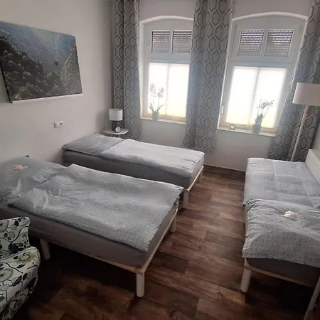 شقة Pauls Hexenhaus Teufel Mit Familienbett ثال