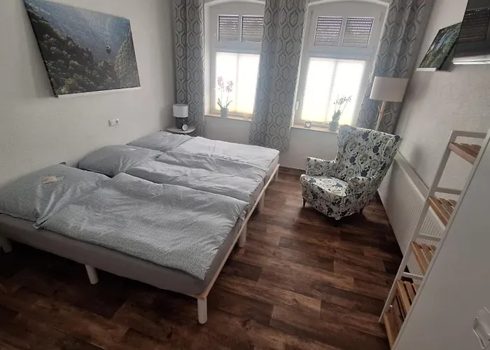 Pauls Hexenhaus Teufel Mit Familienbett * Thale